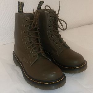 Dr. Martens Pascal Boots